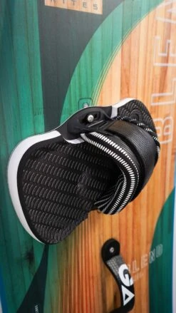 GAASTRA GA Kite Board Set Blend 2024 - 143x43 (Board Only) 10 GAASTRA GA Kite Board Set Blend 2024 - 143x43 (Board Only) -Surfausrüstungs Geschäft gk2023 ga blend 1